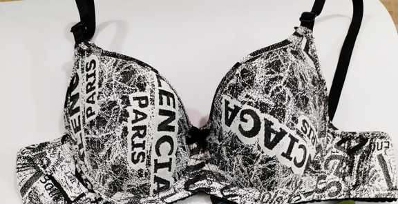 سوتین اسفنجی فنردار طرح روزنامه سویل